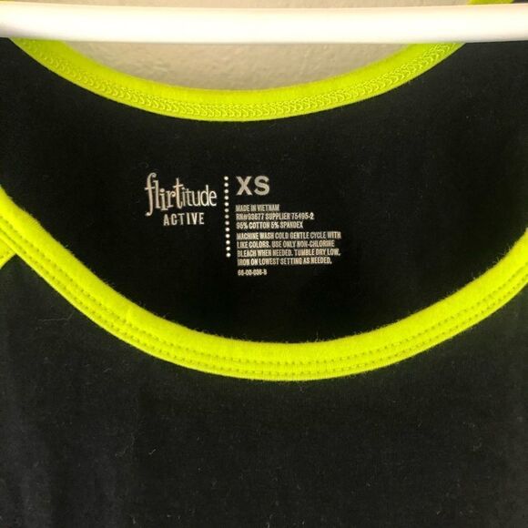 Flirtitude Scoop Neck Sleeveless Tank Top XS - Picture 4 of 5